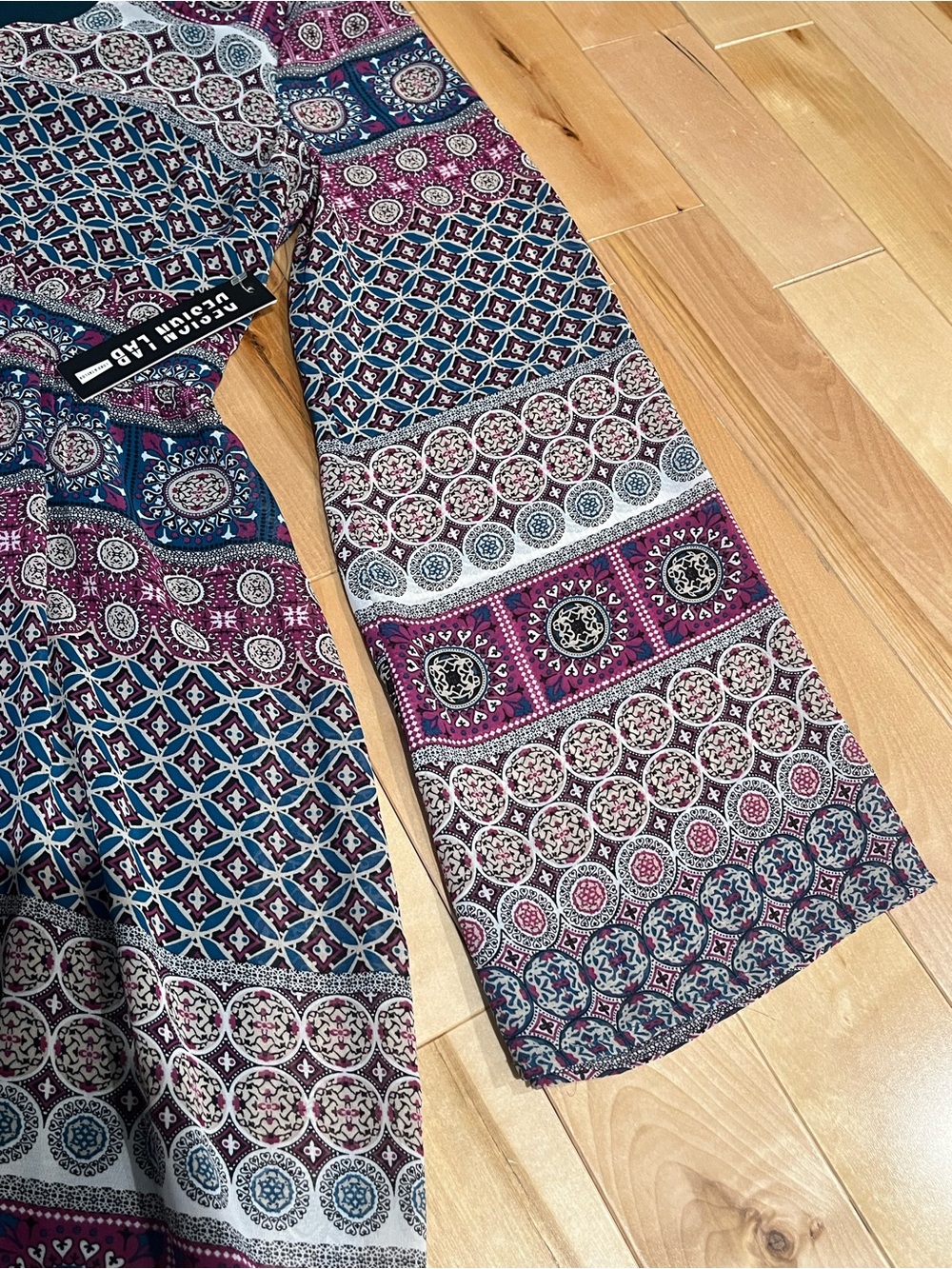 NWT Design Lab Lord & Taylor Boho Geometric Bell Sleeve Dress - Picture 5 of 5